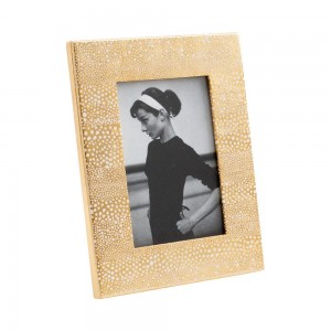 Pebble Lacquer 4" x 6' Picture Frame in Gold