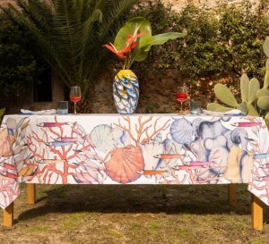 Salina 70" x 106" Table Cloth